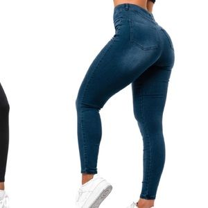 Fit Jeans Contour V2 Mid Waisted Jeans